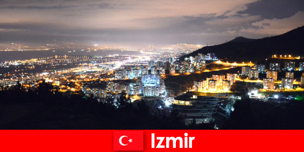 İzmir Türkiye’nin en iyi turistik yerlerine seyahat edenler için içeriden ipucu