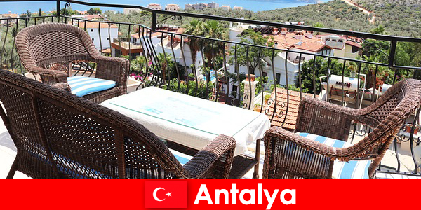 Türkiye’deki misafirperverlik yine Antalya’daki turistler tarafından teyit edildi