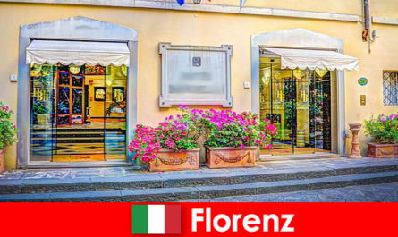 Rahatlamak için içeriden ücretsiz ipuçları içeren Floransa'da seyahat rehberi