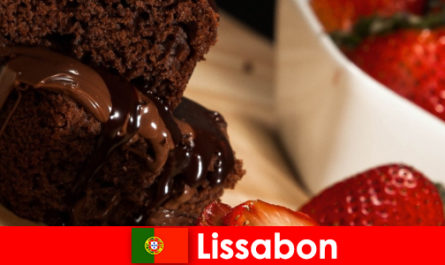 Portekiz'deki Lizbon, tatlı hamur işleri ve kekleri seven şarküteri turistleri için bir şehirdir