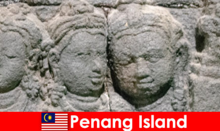 Penang Adası'nda birçok turistik yer ve tek bir yerde toplanmış harika olaylar var