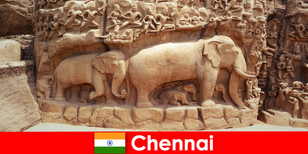 Chennai Hindistan’da yabancılar geleneksel kültürel binalar hakkında heyecanlı