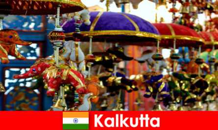 Kalküta Hindistan'daki renkli dini törenler yabancılar için bir seyahat ipucu