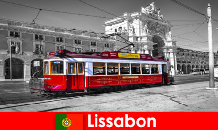 Portekiz'deki Lizbon turistler onu Atlantik'teki beyaz şehir olarak biliyor