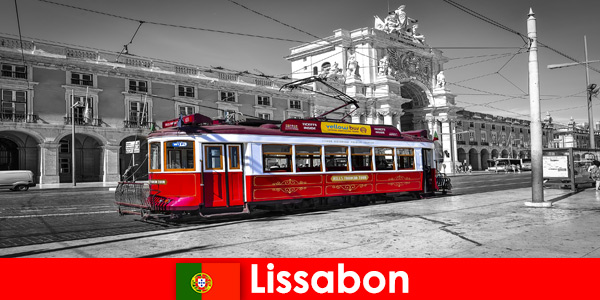 Portekiz’deki Lizbon turistler onu Atlantik’teki beyaz şehir olarak biliyor