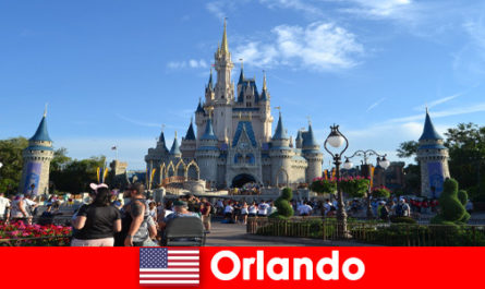 Disneyland Orlando Amerika Birleşik Devletleri'nde çocuklarla aile tatili