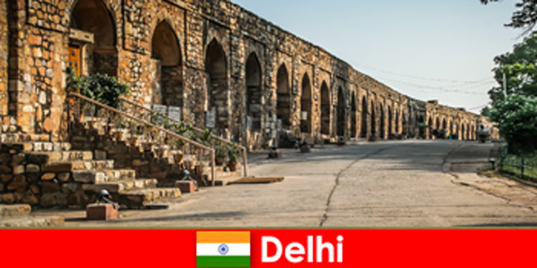 İlgilenen kültür tatilcileri için Delhi Hindistan şehrinin özel turları