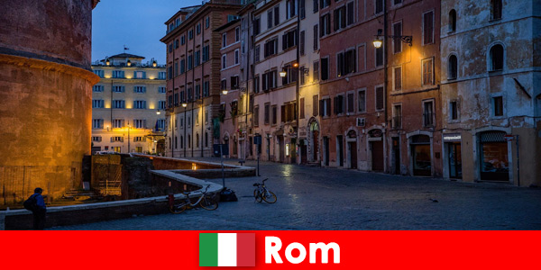 Turistler için sonbaharda Roma İtalya’ya en güzel turistik yerlere kısa yolculuk