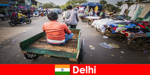 Yurtdışında tatiller Canlı sokaklar ve bir sürü koşuşturma, Hindistan’daki Delhi’nin ayırt edici özellikleridir.
