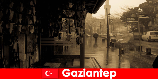 Keyifli tatilciler Türkiye’de yeme-içme mekanlarını keşfediyor Gaziantep