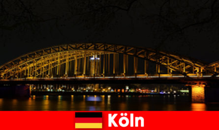 Kulüplerde samimi yaratıcı geceler için Almanya Köln eskort partisi