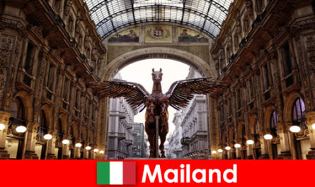 Dünyanın her yerinden yabancılar için moda başkenti Milan İtalya bir deneyim