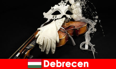Debrecen Macaristan'da geleneksel tiyatro ve müzik, kültür gezginleri için bir zorunluluktur
