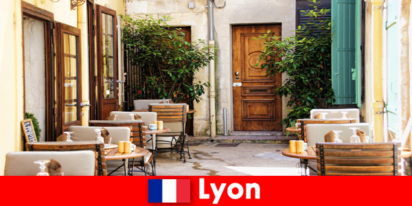 Lyon Fransa'da samimi gastronomi alanında lezzetler ziyafeti