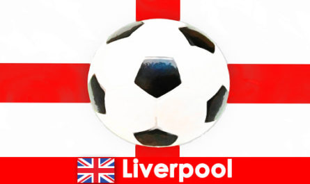 Dünyanın her yerinden futbol konukları için Liverpool İngiltere'de macera turu