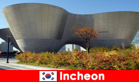 Incheon Güney Kore'deki yabancılar modernite ve eski geleneklerden etkileniyor