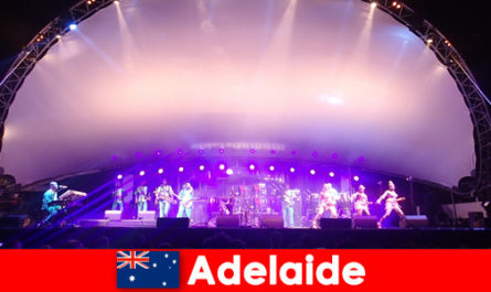 Adelaide Australia, gezginleri harika yiyecek ve içecek festivallerine çekiyor