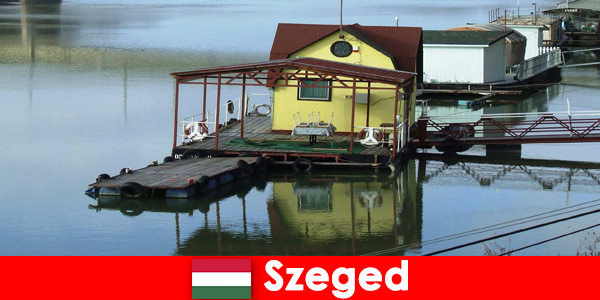 Szeged Macaristan'daki su manzarasının uzun bir geçmişi var