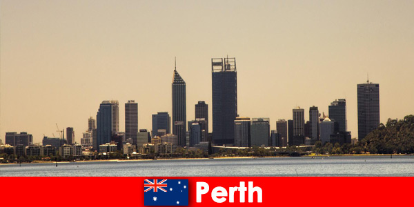 Perth Avustralya’da turistler restoranlar ve konaklama için ücretsiz ipuçları bulabilir