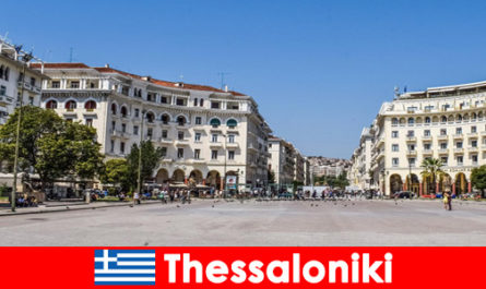 Yabancılar için Selanik Yunanistan'da müzik sanatları ve eğlence