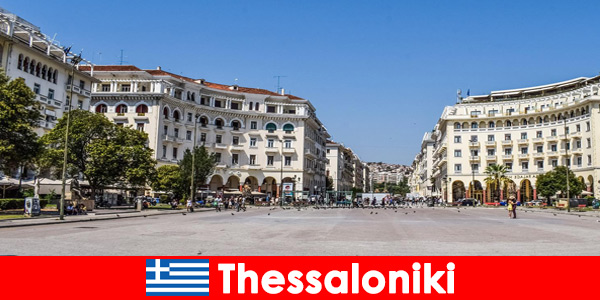 Yabancılar için Selanik Yunanistan’da müzik sanatları ve eğlence