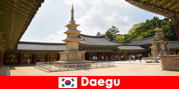 Daegu Güney Kore'deki tarihi tarihi yakından deneyimleyin