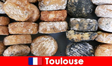 Turistler, Toulouse Fransa'da dünya çapında bir mutfak gezisi deneyimi yaşıyor