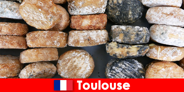 Turistler, Toulouse Fransa’da dünya çapında bir mutfak gezisi deneyimi yaşıyor