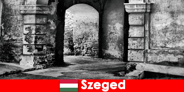 Emekliler Szeged Macaristan'da yaşamayı seviyor ve tercih ediyor
