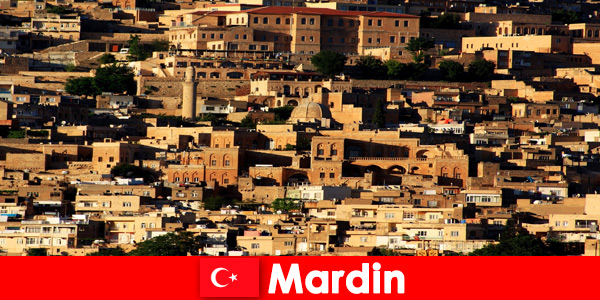 Denizaşırı konuklar ucuz konaklama ve Mardin Türkiye otelleri bekleyebilirler