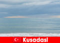 Kuşadası Türkiye mükemmel bir tatil için güzel koylara sahip bir tatil köyü