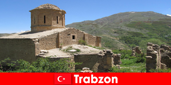 Tarihle dolu antik kalıntılar ve manzaralar Trabzon'da herkesi büyülüyor