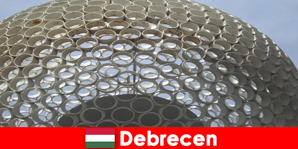 Debrecen Macaristan'da yaşanacak modern mimari ve pek çok kültür
