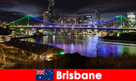 En iyi eğlence aktiviteleri ve macera deneyimleri ile genç gezginler için Brisbane Avustralya