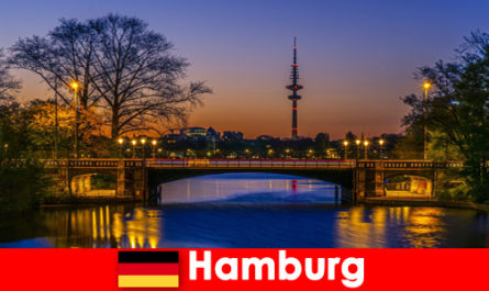 Almanya'da Hamburg turistleri kanallar şehrine davet ediyor