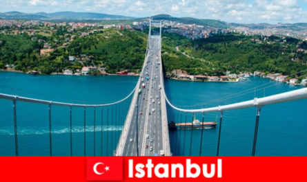 İstanbul, denizi, boğazı ve adaları ile Türkiye'nin en güzel şehirlerinden biridir